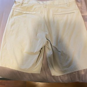 Lululemon Commission Shorts 33